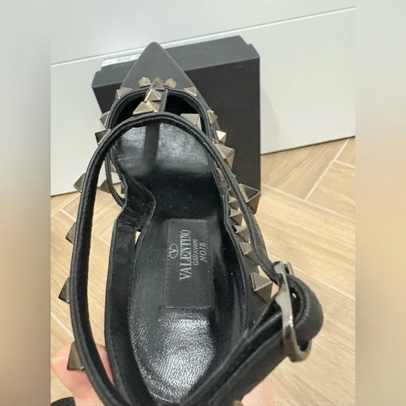Valentino Garavani Noir 100MM Rockstud Slingback - Picture 6 of 16